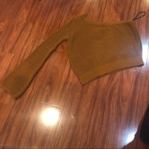 Forever 21 : 1 shoulder sweater